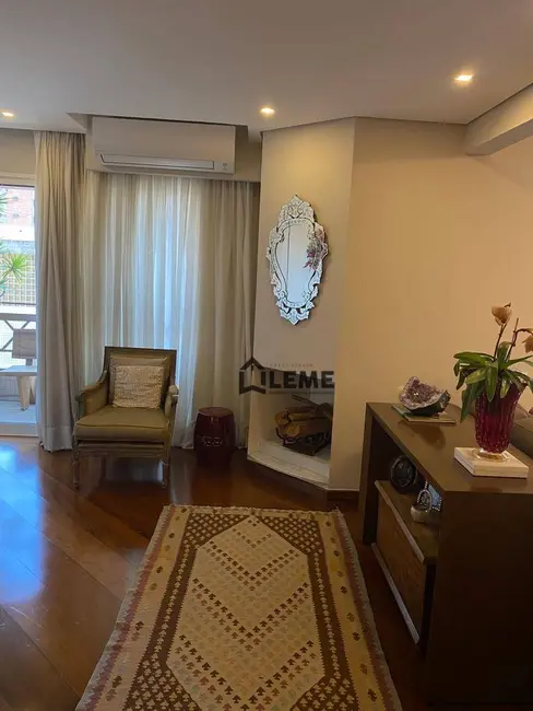 Apartamento com 3 quartos à venda, 150m2 em Vila Madalena, São Paulo - SP - imagem 4 Foto 4 de Apartamento com 3 quartos à venda, 150m2 em Vila Madalena, São Paulo - SP