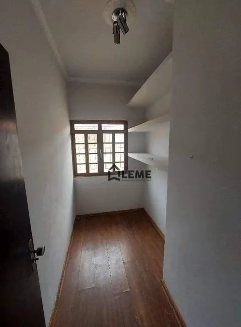 Casa com 3 quartos à venda, 300m2 em Jardim São Domingos, Mococa - SP - imagem 3 Foto 3 de Casa com 3 quartos à venda, 300m2 em Jardim São Domingos, Mococa - SP