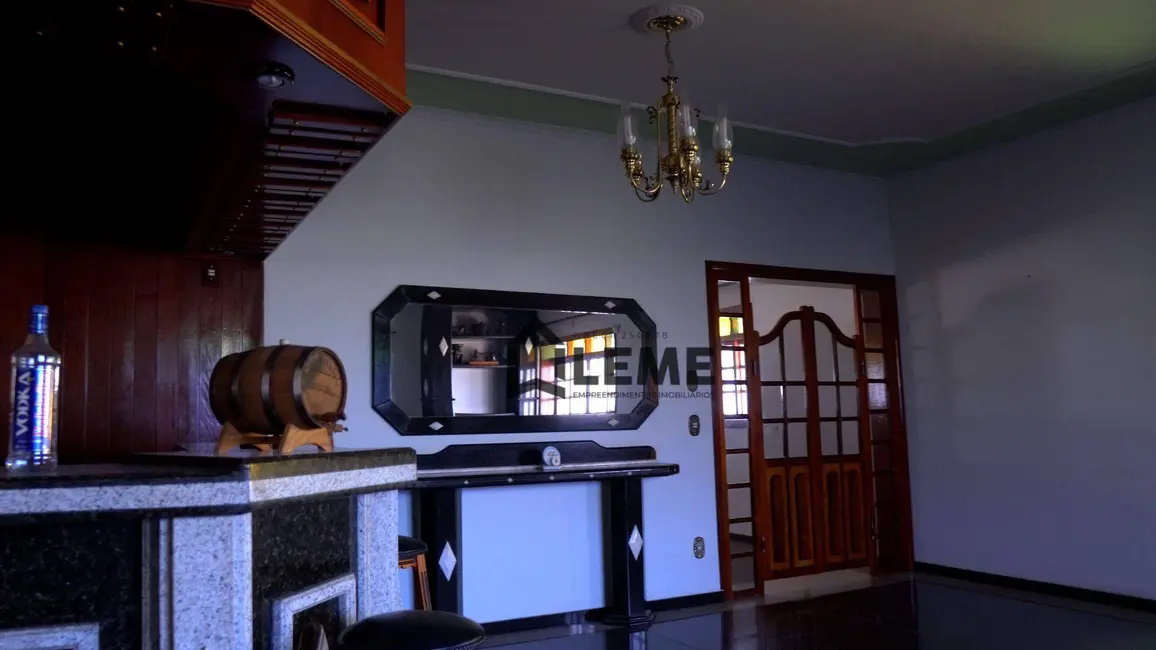 Casa com 4 quartos à venda em Vila Lambari, Mococa - SP - imagem 5 Foto 5 de Casa com 4 quartos à venda em Vila Lambari, Mococa - SP