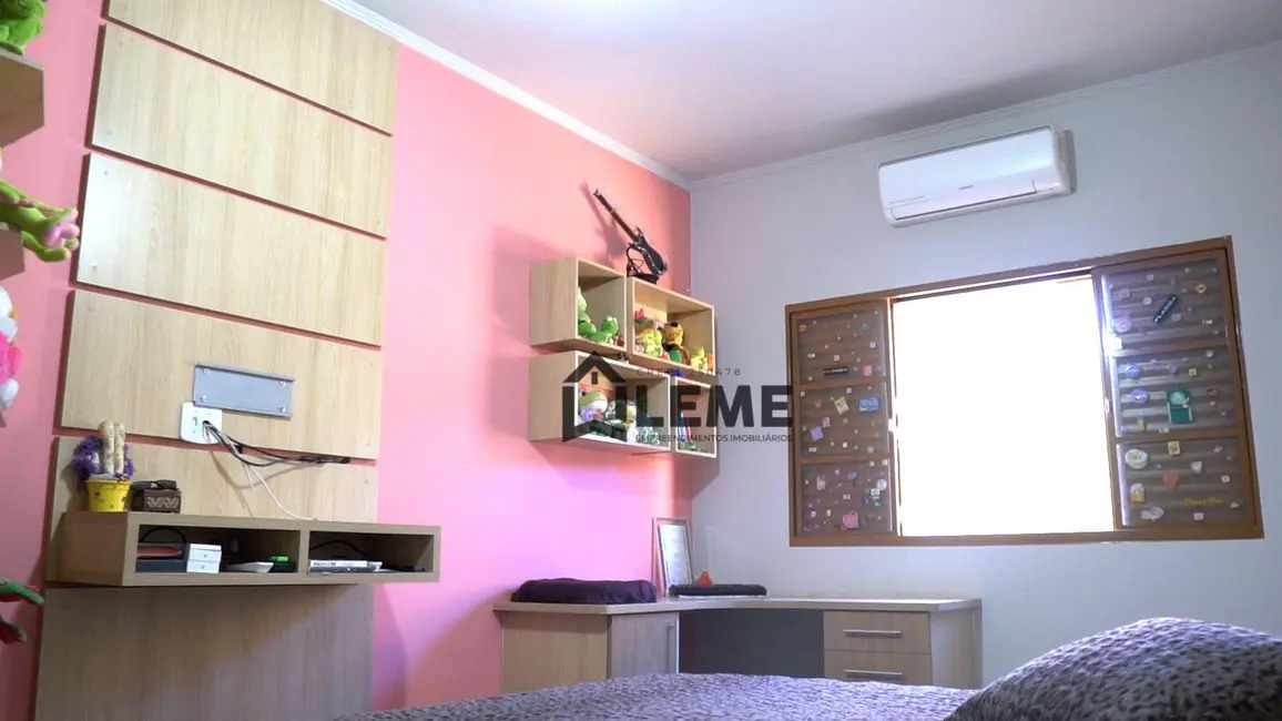 Casa com 2 quartos à venda em Vila Lambari, Mococa - SP - imagem 8 Foto 8 de Casa com 2 quartos à venda em Vila Lambari, Mococa - SP