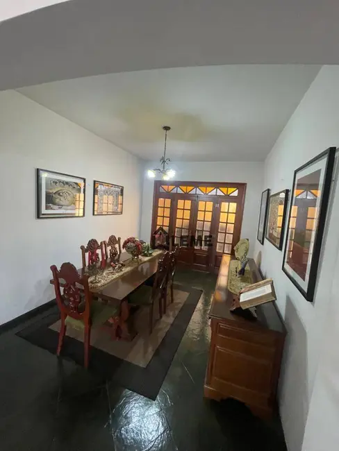 Casa com 3 quartos à venda, 526m2 em Jardim Lavínia, Mococa - SP - imagem 9 Foto 9 de Casa com 3 quartos à venda, 526m2 em Jardim Lavínia, Mococa - SP