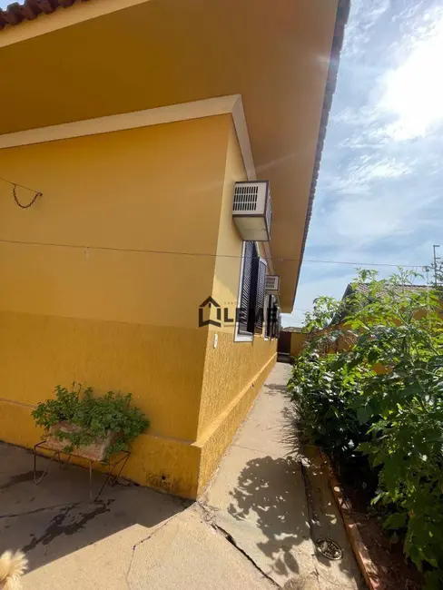 Casa com 3 quartos à venda, 526m2 em Jardim Lavínia, Mococa - SP - imagem 4 Foto 4 de Casa com 3 quartos à venda, 526m2 em Jardim Lavínia, Mococa - SP