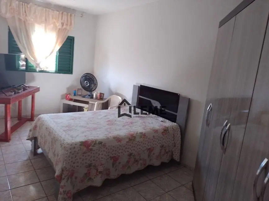 Foto 4 de Casa com 3 quartos à venda, 128m2 em Vila Lambari, Mococa - SP