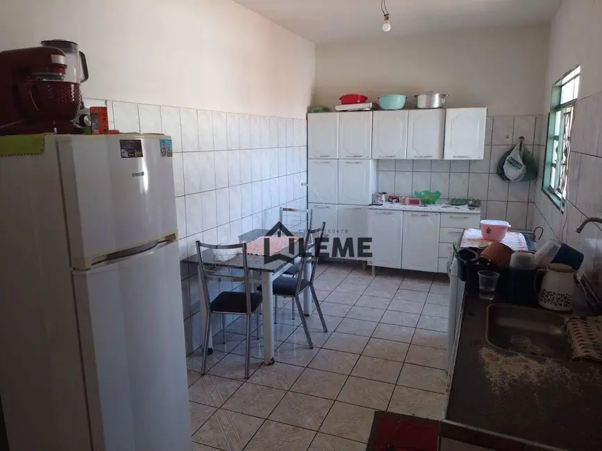 Foto 3 de Casa com 3 quartos à venda, 128m2 em Vila Lambari, Mococa - SP