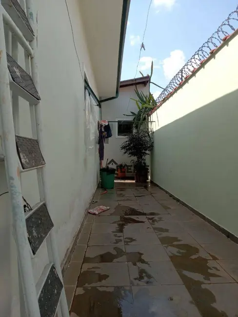 Foto 2 de Casa com 3 quartos à venda, 360m2 em Jardim São Domingos, Mococa - SP