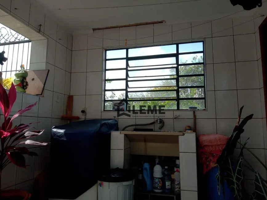 Foto 6 de Casa com 3 quartos à venda, 360m2 em Jardim São Domingos, Mococa - SP