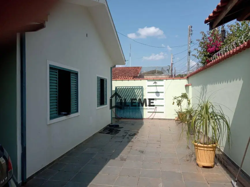 Foto 1 de Casa com 3 quartos à venda, 360m2 em Jardim São Domingos, Mococa - SP