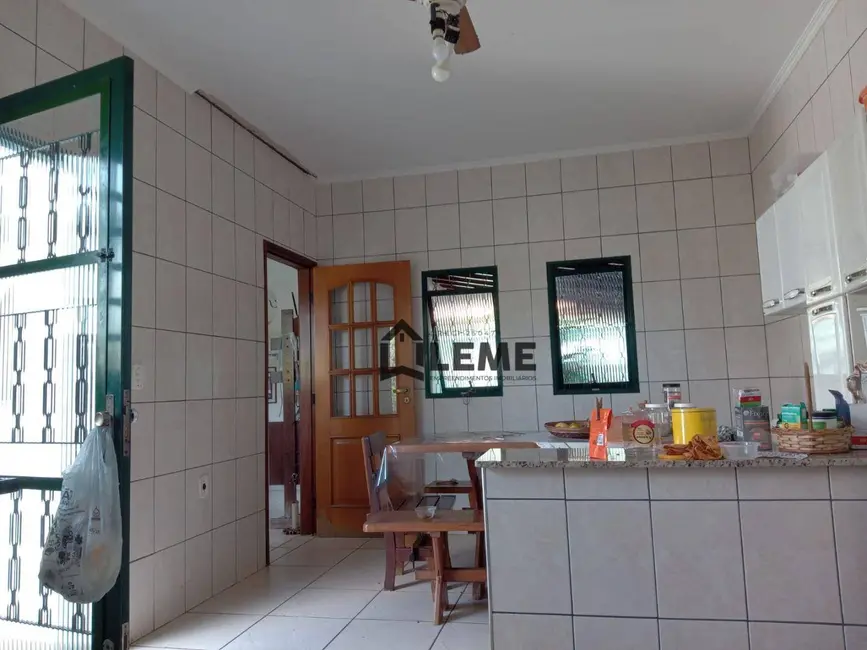 Foto 4 de Casa com 3 quartos à venda, 360m2 em Jardim São Domingos, Mococa - SP