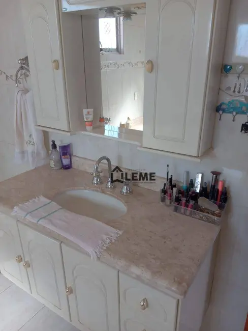 Foto 6 de Casa com 3 quartos à venda, 428m2 em Jardim São Luiz, Mococa - SP