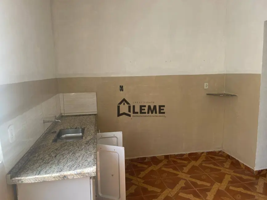 Casa com 3 quartos à venda e para alugar, 205m2 em Jardim São Francisco, Mococa - SP - imagem 8 Foto 8 de Casa com 3 quartos à venda e para alugar, 205m2 em Jardim São Francisco, Mococa - SP