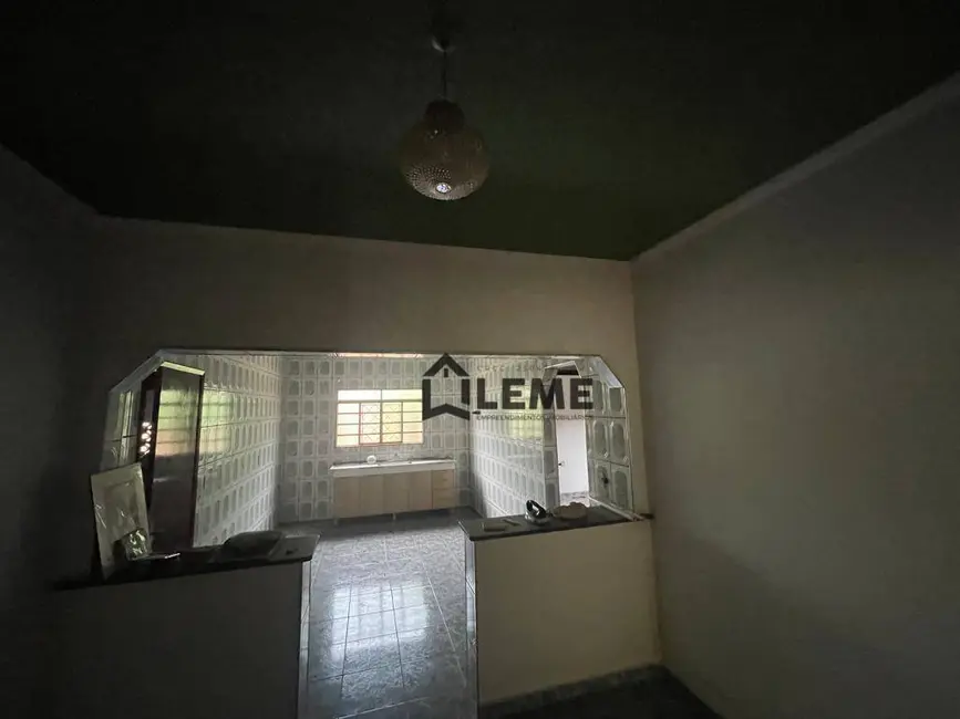 Foto 6 de Casa com 3 quartos à venda, 360m2 em Jardim Alvorada, Mococa - SP