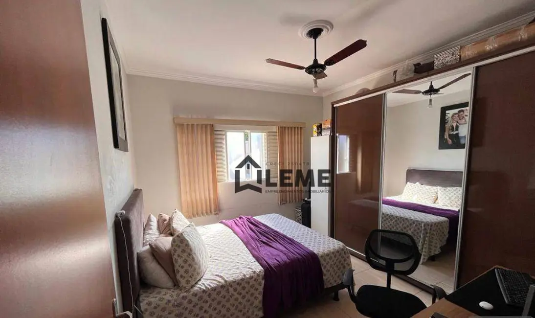 Foto 4 de Casa com 2 quartos à venda, 255m2 em Residencial Carlito Quilici, Mococa - SP