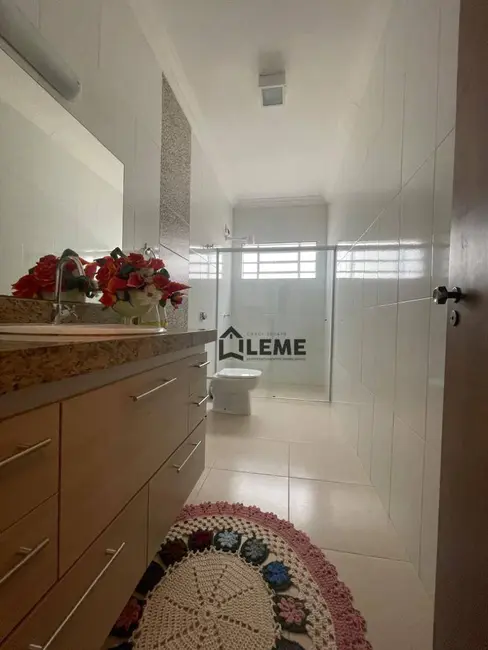 Foto 9 de Casa com 3 quartos à venda, 303m2 em Jardim Morro Azul, Mococa - SP