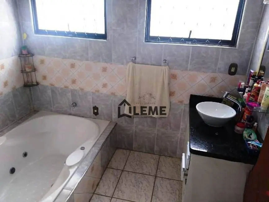 Foto 6 de Casa com 6 quartos à venda, 701m2 em Vila Lambari, Mococa - SP