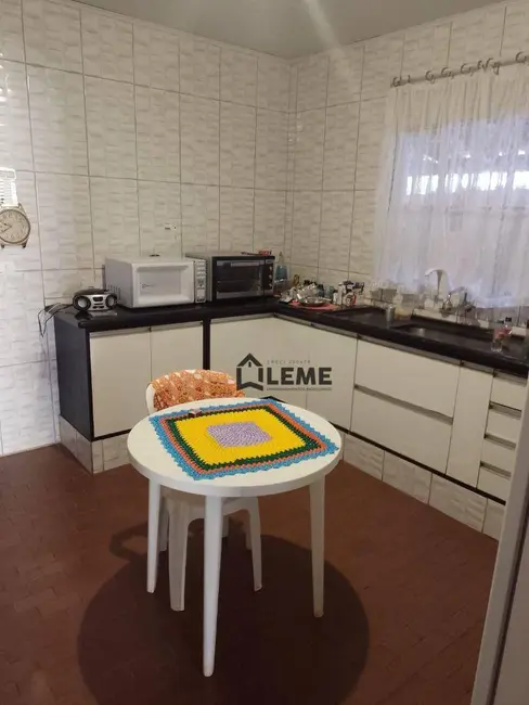 Casa com 3 quartos à venda, 285m2 em Vila Lambari, Mococa - SP - imagem 7 Foto 7 de Casa com 3 quartos à venda, 285m2 em Vila Lambari, Mococa - SP