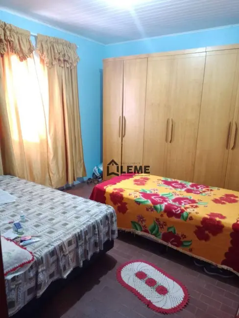 Foto 2 de Casa com 3 quartos à venda, 285m2 em Vila Lambari, Mococa - SP