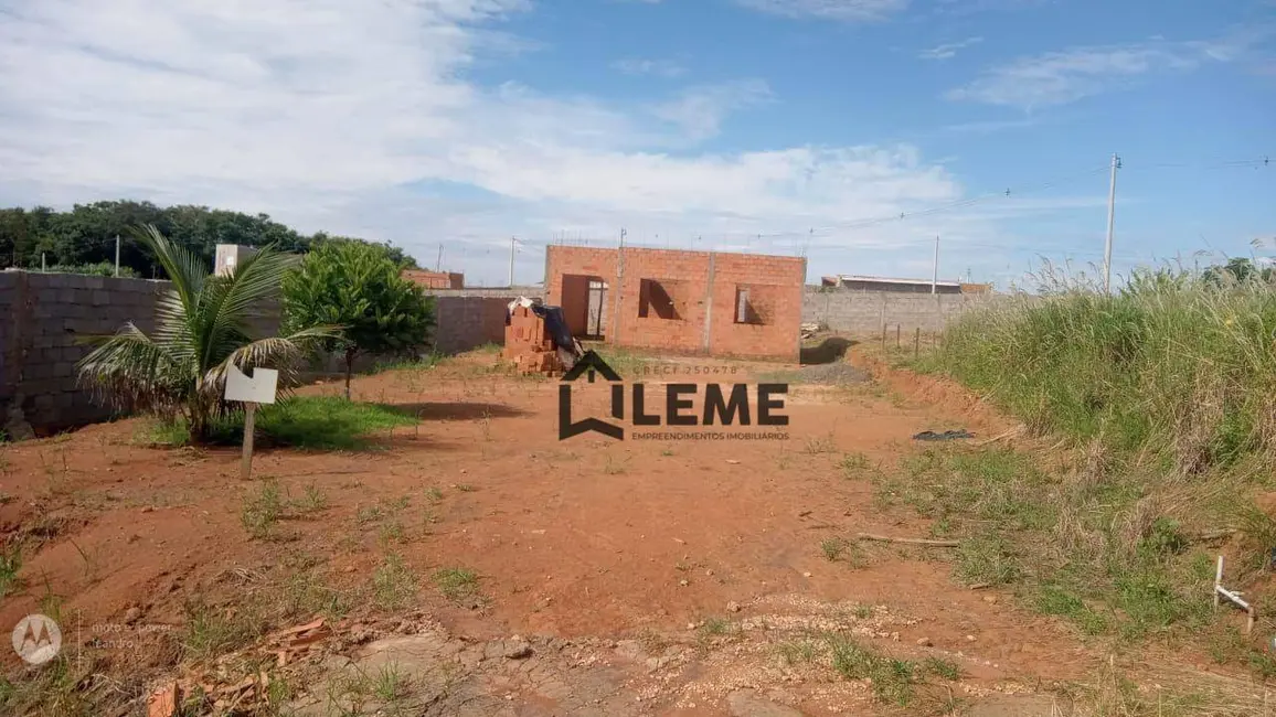 Foto 3 de Casa com 3 quartos à venda, 500m2 em Vila Lambari, Mococa - SP