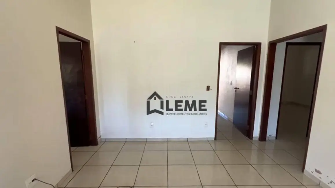 Chácara com 3 quartos à venda, 1600m2 em Vila Lambari, Mococa - SP - imagem 9 Foto 9 de Chácara com 3 quartos à venda, 1600m2 em Vila Lambari, Mococa - SP