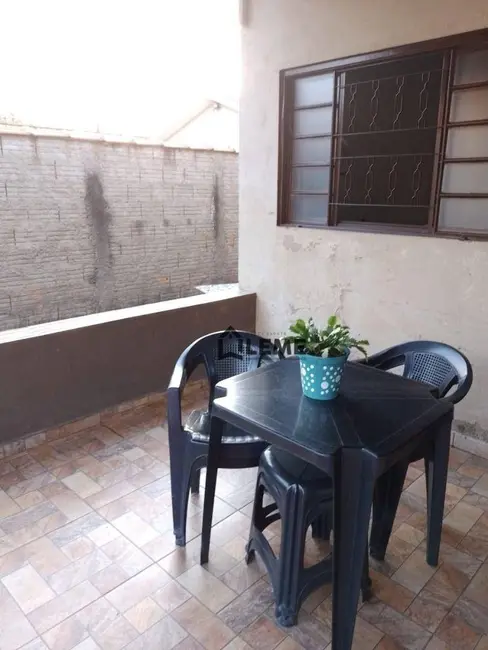 Foto 5 de Casa com 3 quartos à venda, 300m2 em Jardim Nova Mococa, Mococa - SP