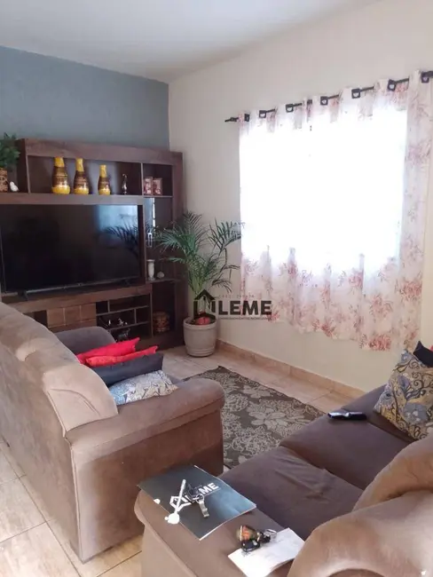 Foto 2 de Casa com 3 quartos à venda, 300m2 em Jardim Nova Mococa, Mococa - SP