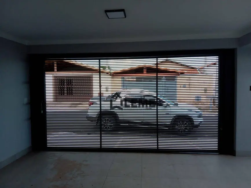 Casa com 3 quartos à venda, 180m2 em Jardim Botânico, Mococa - SP - imagem 3 Foto 3 de Casa com 3 quartos à venda, 180m2 em Jardim Botânico, Mococa - SP