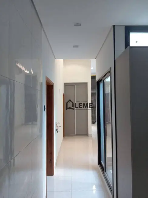 Casa com 3 quartos à venda, 180m2 em Jardim Botânico, Mococa - SP - imagem 6 Foto 6 de Casa com 3 quartos à venda, 180m2 em Jardim Botânico, Mococa - SP