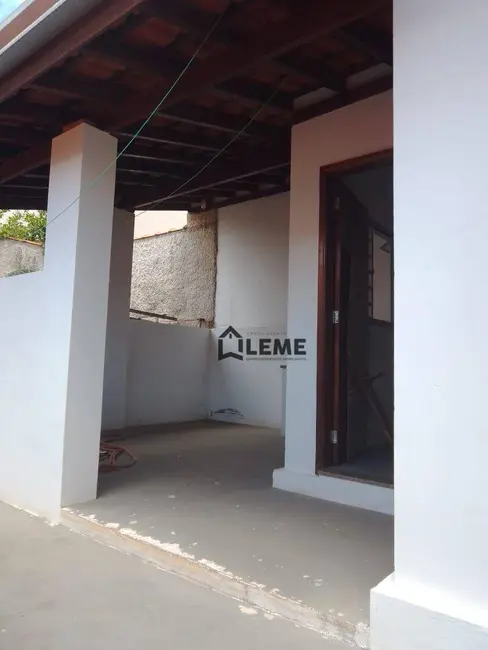 Foto 3 de Casa com 3 quartos à venda, 324m2 em Sao Sebastiao Da Grama - SP