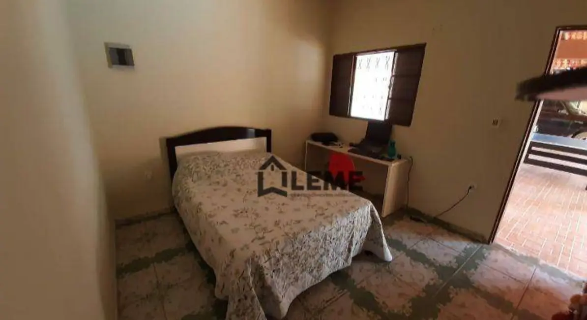 Chácara com 4 quartos à venda, 3410m2 em Vila Lambari, Mococa - SP - imagem 7 Foto 7 de Chácara com 4 quartos à venda, 3410m2 em Vila Lambari, Mococa - SP