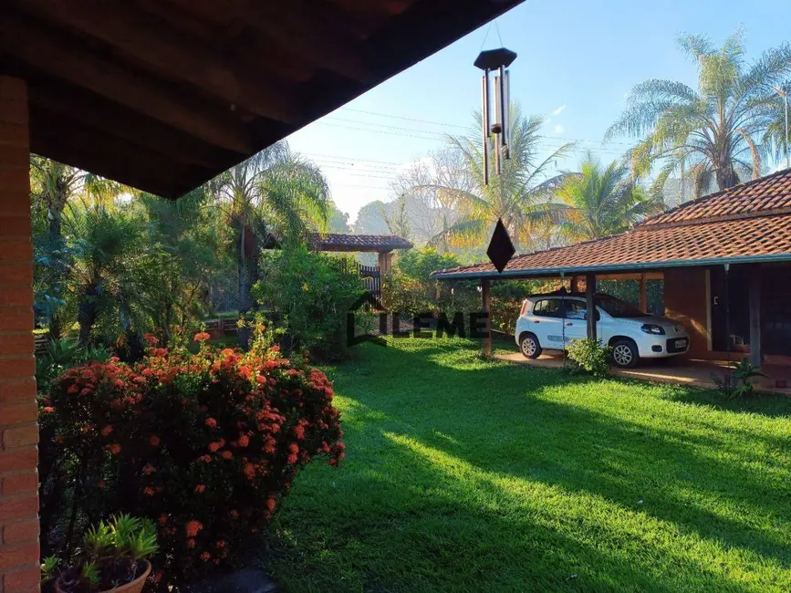 Foto 8 de Chácara com 3 quartos à venda, 3200m2 em Mococa - SP