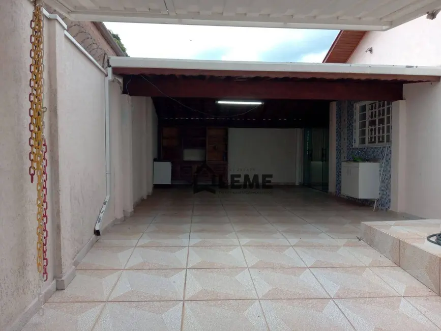 Casa com 2 quartos à venda, 225m2 em Mocoquinha, Mococa - SP - imagem 6 Foto 6 de Casa com 2 quartos à venda, 225m2 em Mocoquinha, Mococa - SP