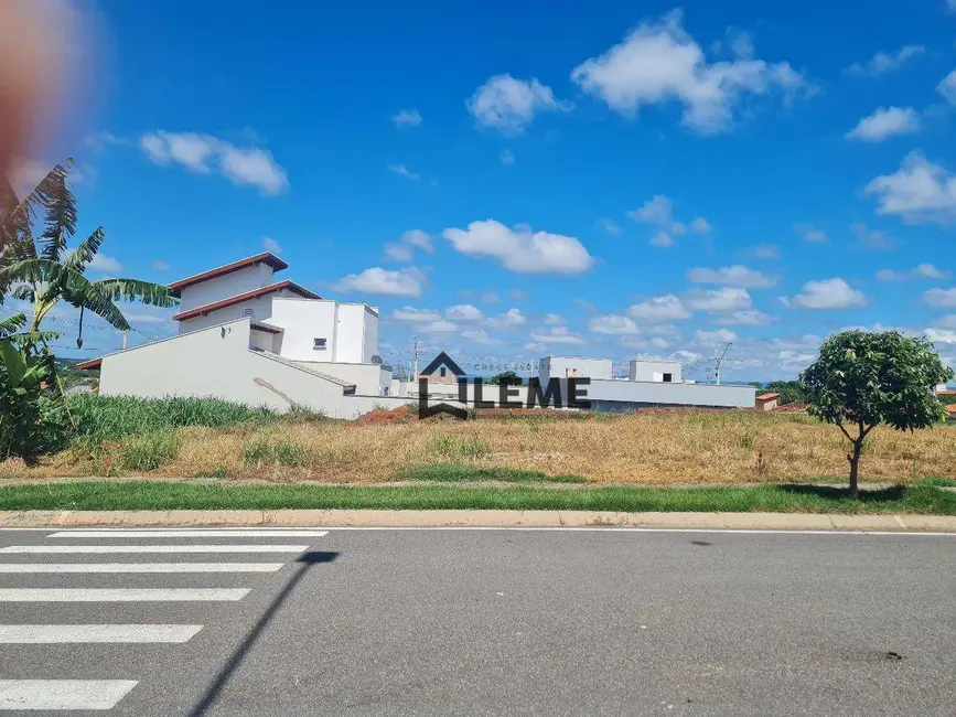 Foto 1 de Terreno / Lote à venda, 180m2 em Vila Lambari, Mococa - SP