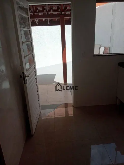 Foto 9 de Casa com 2 quartos à venda, 158m2 em Vila Santa Rosa, Mococa - SP