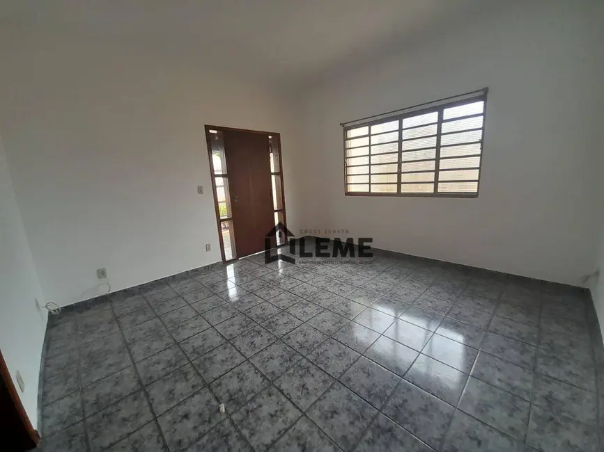 Casa com 4 quartos à venda, 754m2 em Mococa - SP - imagem 8 Foto 8 de Casa com 4 quartos à venda, 754m2 em Mococa - SP
