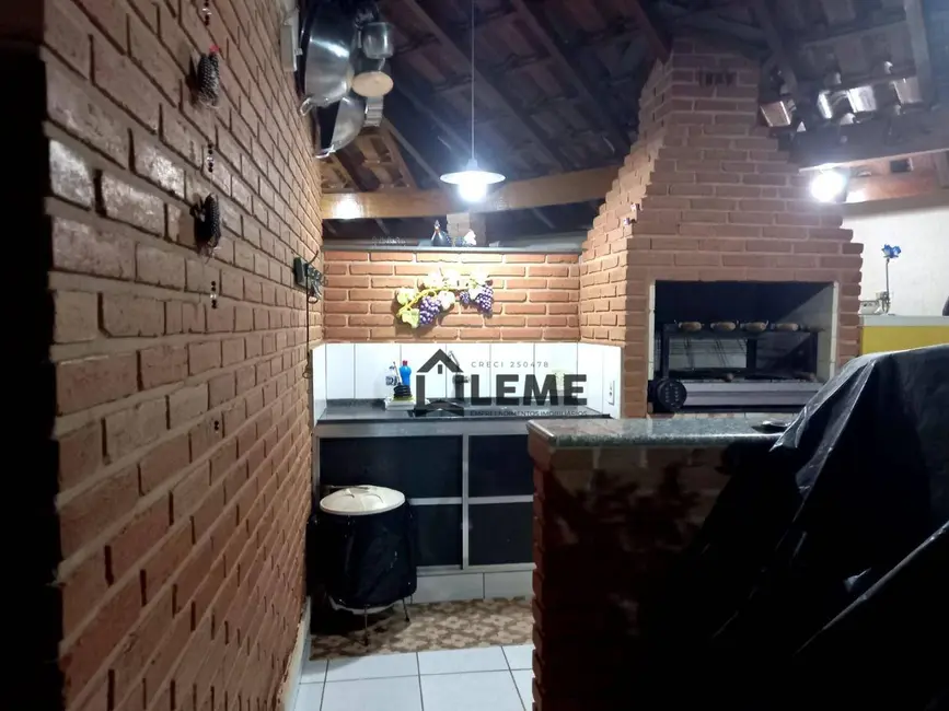 Casa com 3 quartos à venda em Jardim São Domingos, Mococa - SP - imagem 2 Foto 2 de Casa com 3 quartos à venda em Jardim São Domingos, Mococa - SP