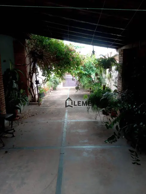 Foto 7 de Casa com 3 quartos à venda, 475m2 em Centro, Mococa - SP