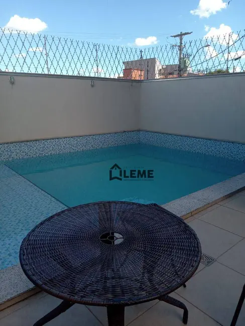 Foto 4 de Apartamento com 3 quartos à venda em Centro, Mococa - SP