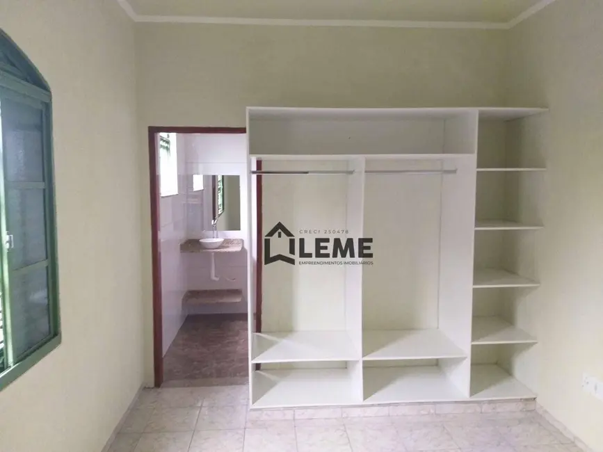 Casa com 3 quartos à venda, 300m2 em Jardim Primavera, Mococa - SP - imagem 7 Foto 7 de Casa com 3 quartos à venda, 300m2 em Jardim Primavera, Mococa - SP