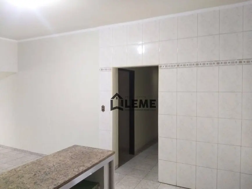 Casa com 3 quartos à venda, 300m2 em Jardim Primavera, Mococa - SP - imagem 6 Foto 6 de Casa com 3 quartos à venda, 300m2 em Jardim Primavera, Mococa - SP