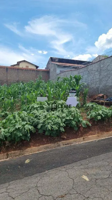 Foto 2 de Terreno / Lote à venda, 200m2 em Mococa - SP