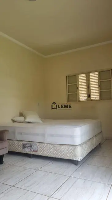 Foto 6 de Casa com 3 quartos à venda, 437m2 em Aparecida, Mococa - SP