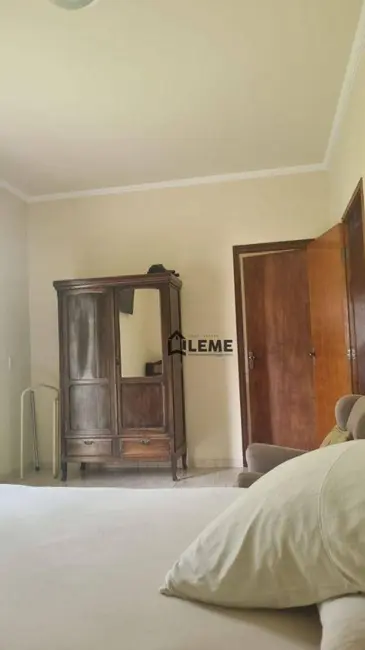 Foto 7 de Casa com 3 quartos à venda, 437m2 em Aparecida, Mococa - SP