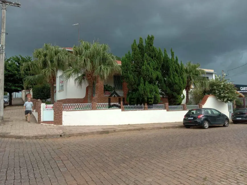 Foto 1 de Casa com 4 quartos à venda, 483m2 em Centro, Mococa - SP