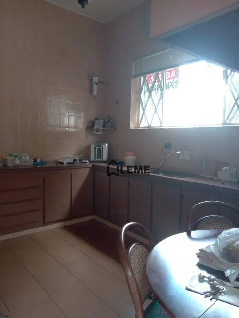 Foto 3 de Casa com 4 quartos à venda, 483m2 em Centro, Mococa - SP