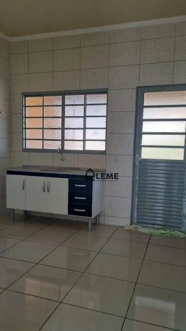 Casa com 2 quartos à venda, 250m2 em Parque dos Manacás I, Mococa - SP - imagem 5 Foto 5 de Casa com 2 quartos à venda, 250m2 em Parque dos Manacás I, Mococa - SP