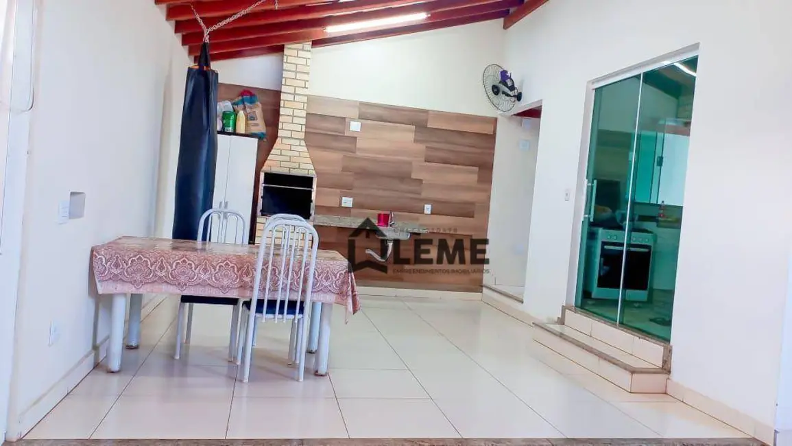 Foto 3 de Casa com 3 quartos à venda, 260m2 em Jardim do Imperador, Mococa - SP