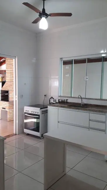 Foto 4 de Casa com 3 quartos à venda, 260m2 em Jardim do Imperador, Mococa - SP