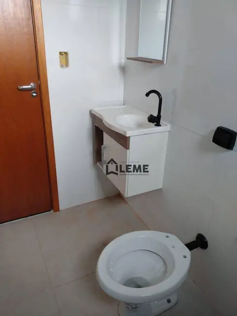 Foto 4 de Casa com 2 quartos à venda, 200m2 em Vila Lambari, Mococa - SP