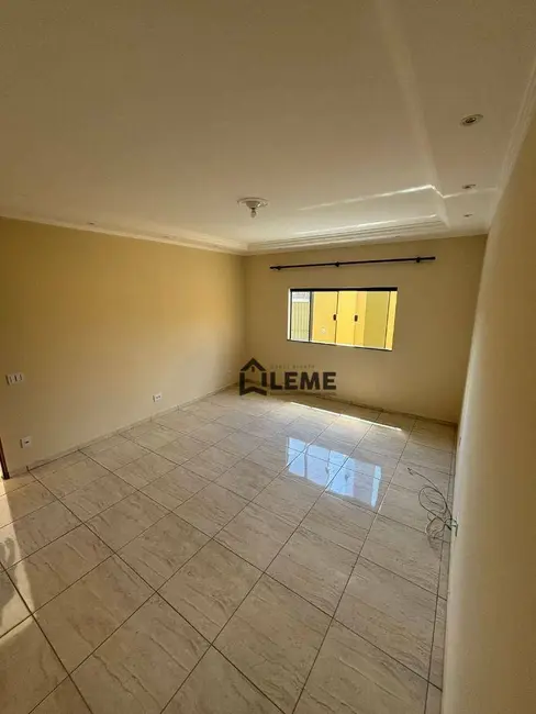 Foto 4 de Casa com 3 quartos à venda, 262m2 em Santa Helena, Mococa - SP