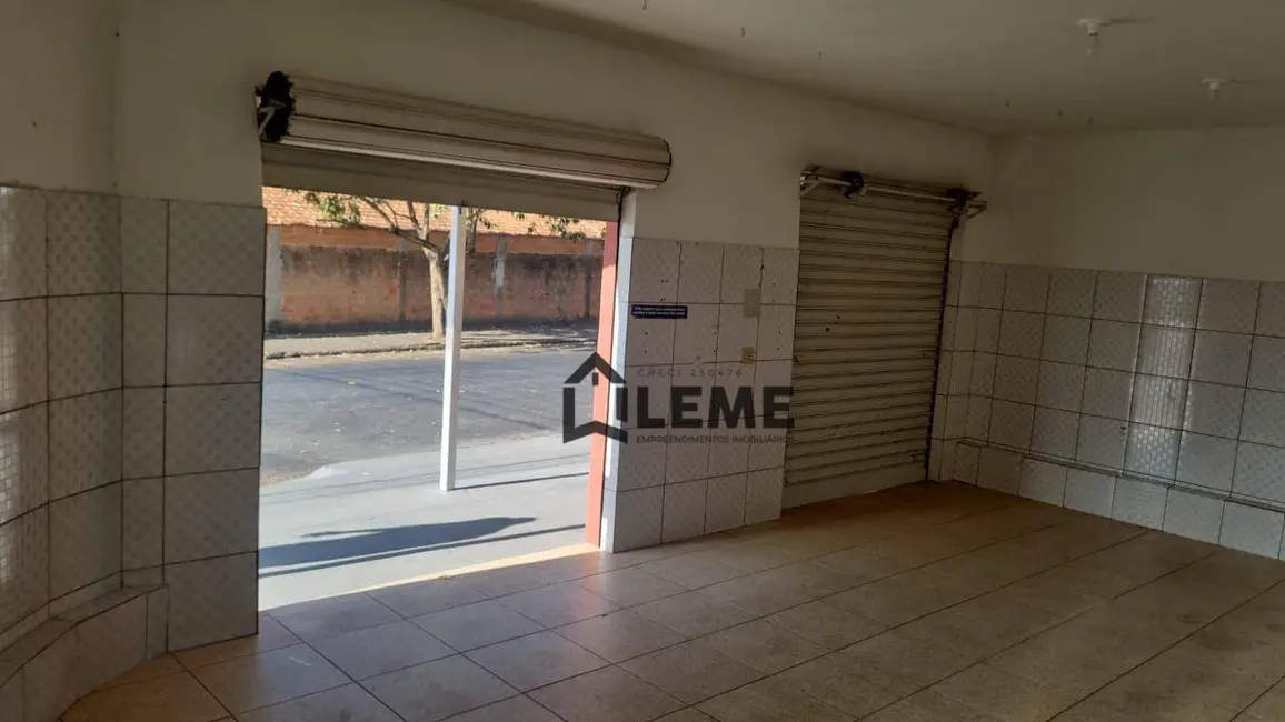 Loja para alugar, 50m2 em Conjunto Habitacional Nelson Niero, Mococa - SP - imagem 4 Foto 4 de Loja para alugar, 50m2 em Conjunto Habitacional Nelson Niero, Mococa - SP