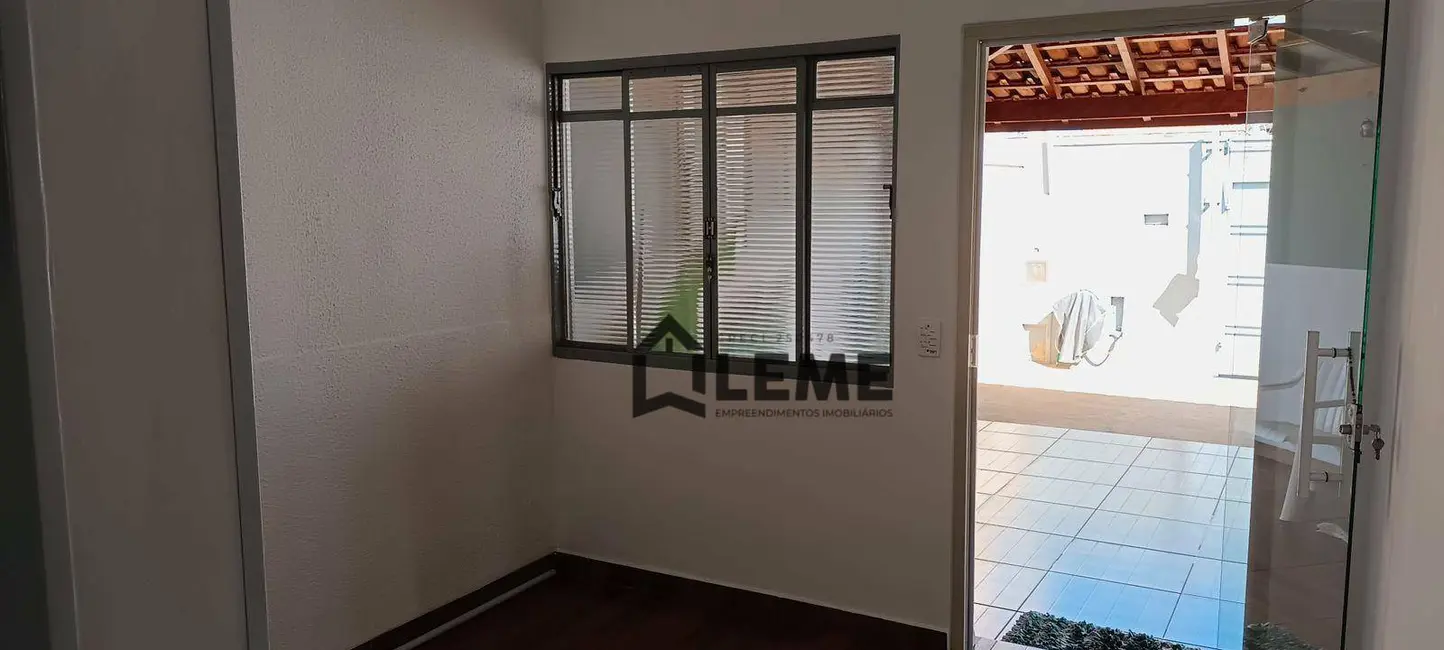 Casa com 2 quartos à venda, 200m2 em Jardim Botânico, Mococa - SP - imagem 9 Foto 9 de Casa com 2 quartos à venda, 200m2 em Jardim Botânico, Mococa - SP